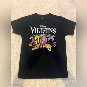 Disney Villains Black Graphic Tee. Size Medium.